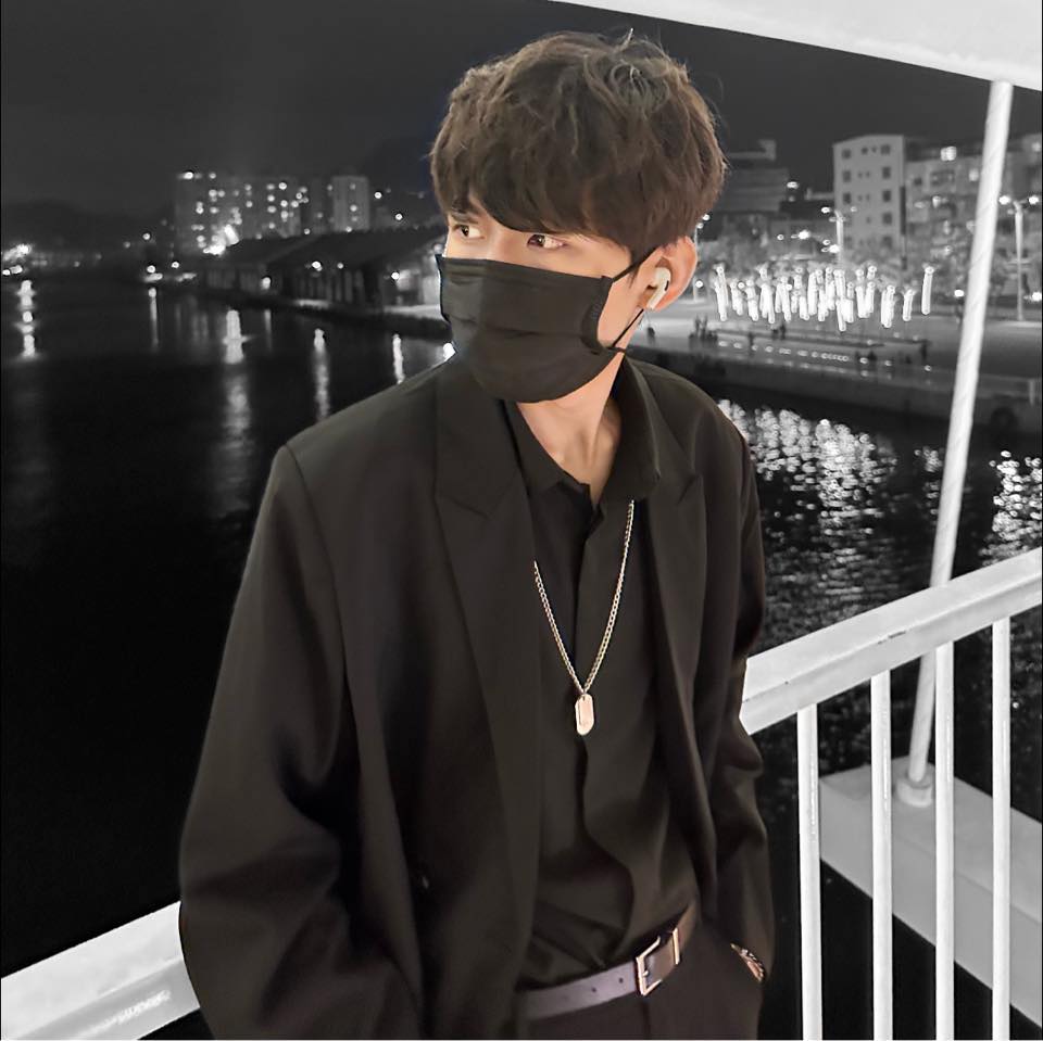 User Lu profile image