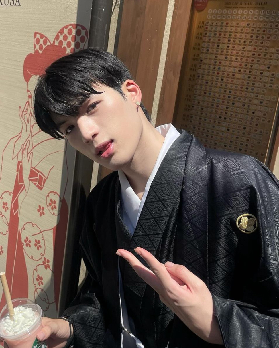User LiYue profile image