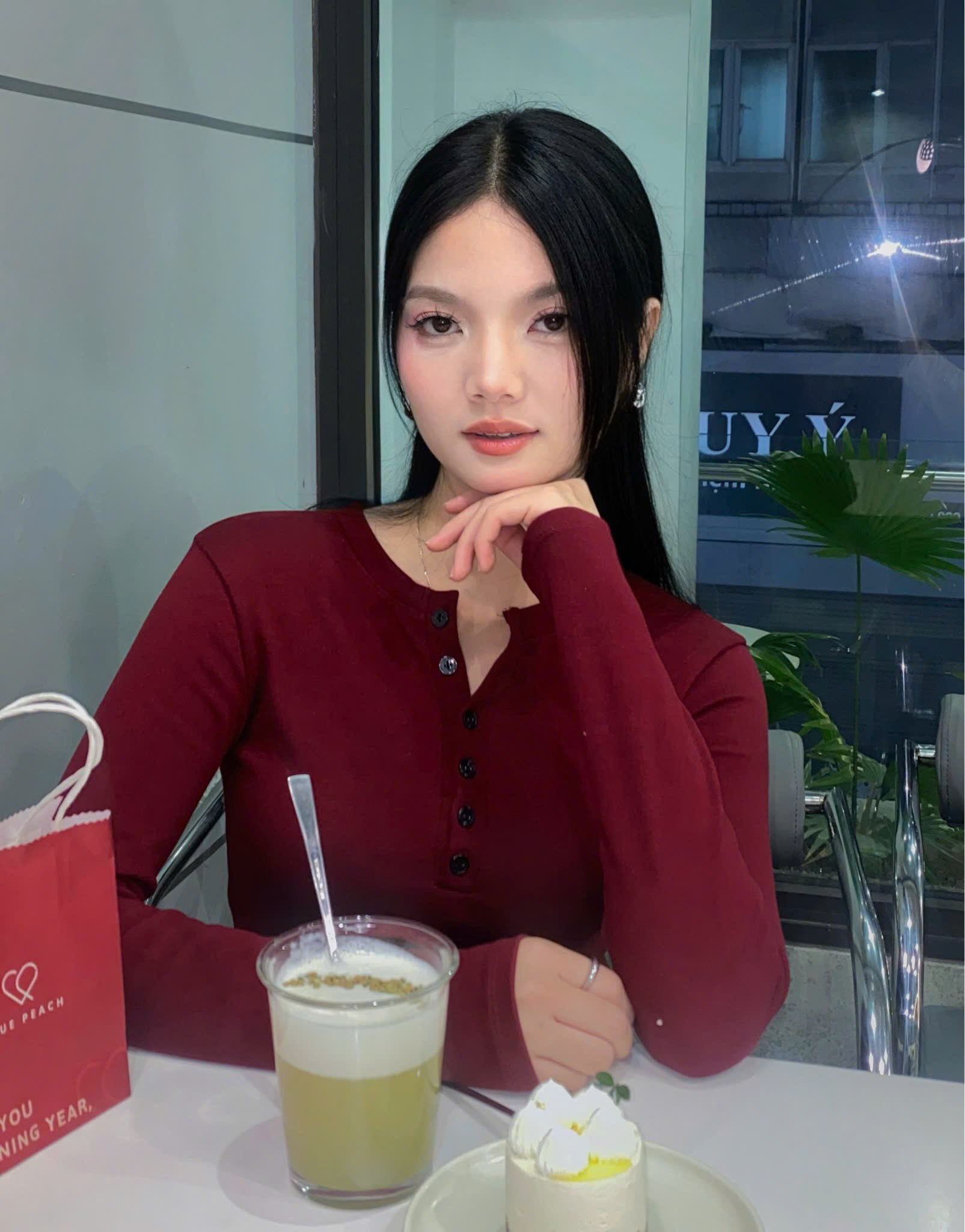 User Hòang Thị Minh profile image