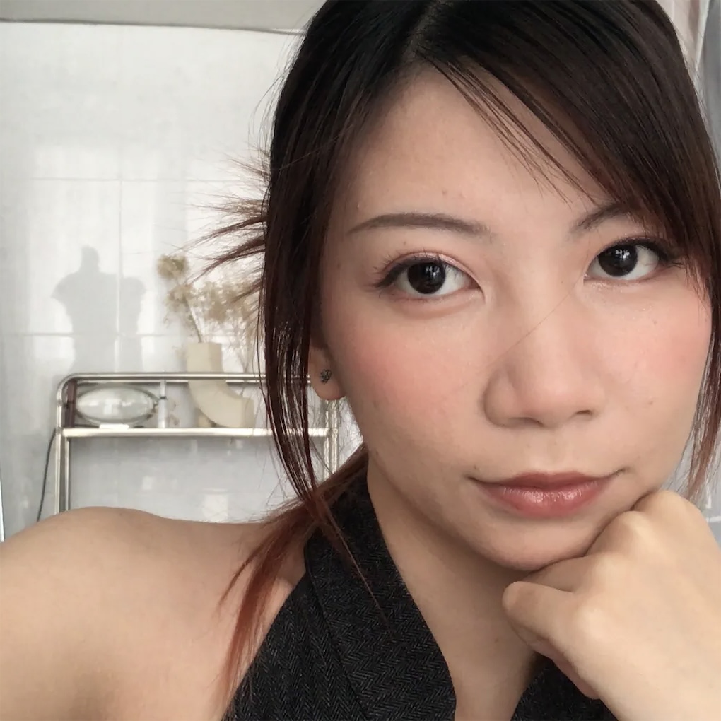 User Le Huynh profile image
