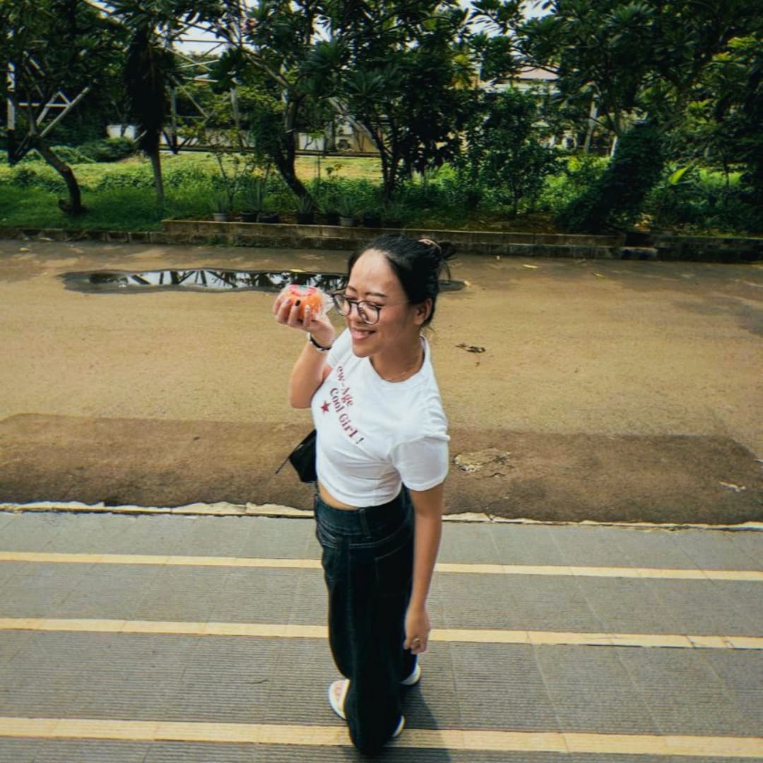 User Cindy profile image