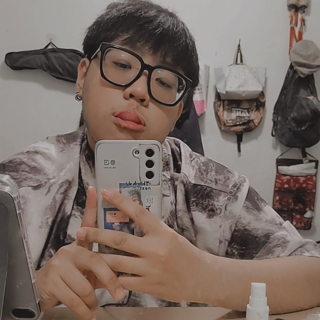 User YU LI profile image
