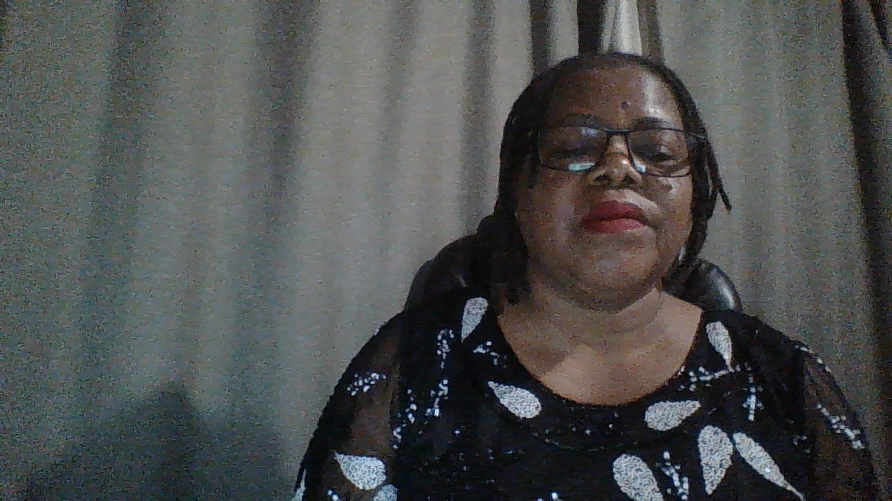 User Annie profile image