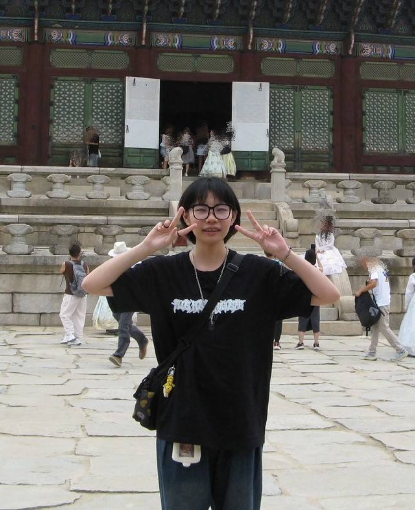 User YA XUAN profile image