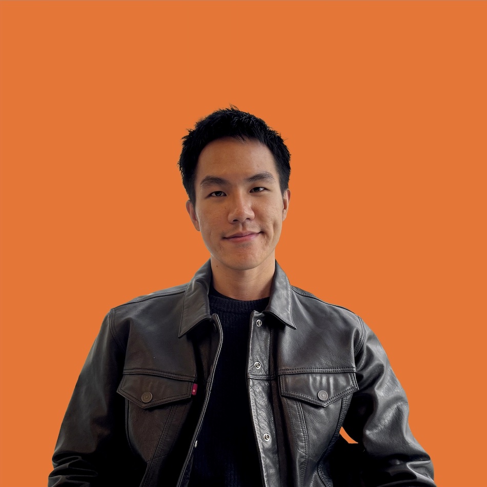 User Teepakorn profile image