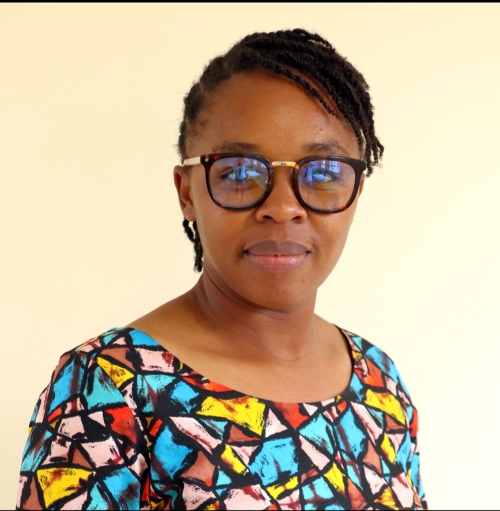 User Mary profile image