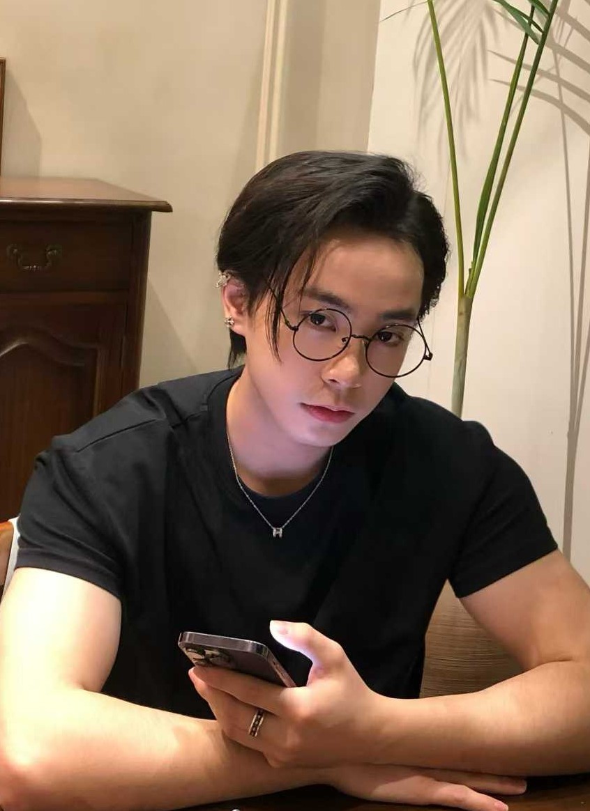 User Chaoruiye profile image