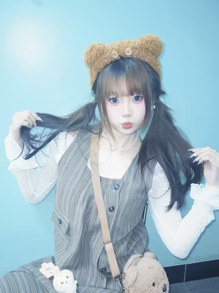 User QIAN profile image