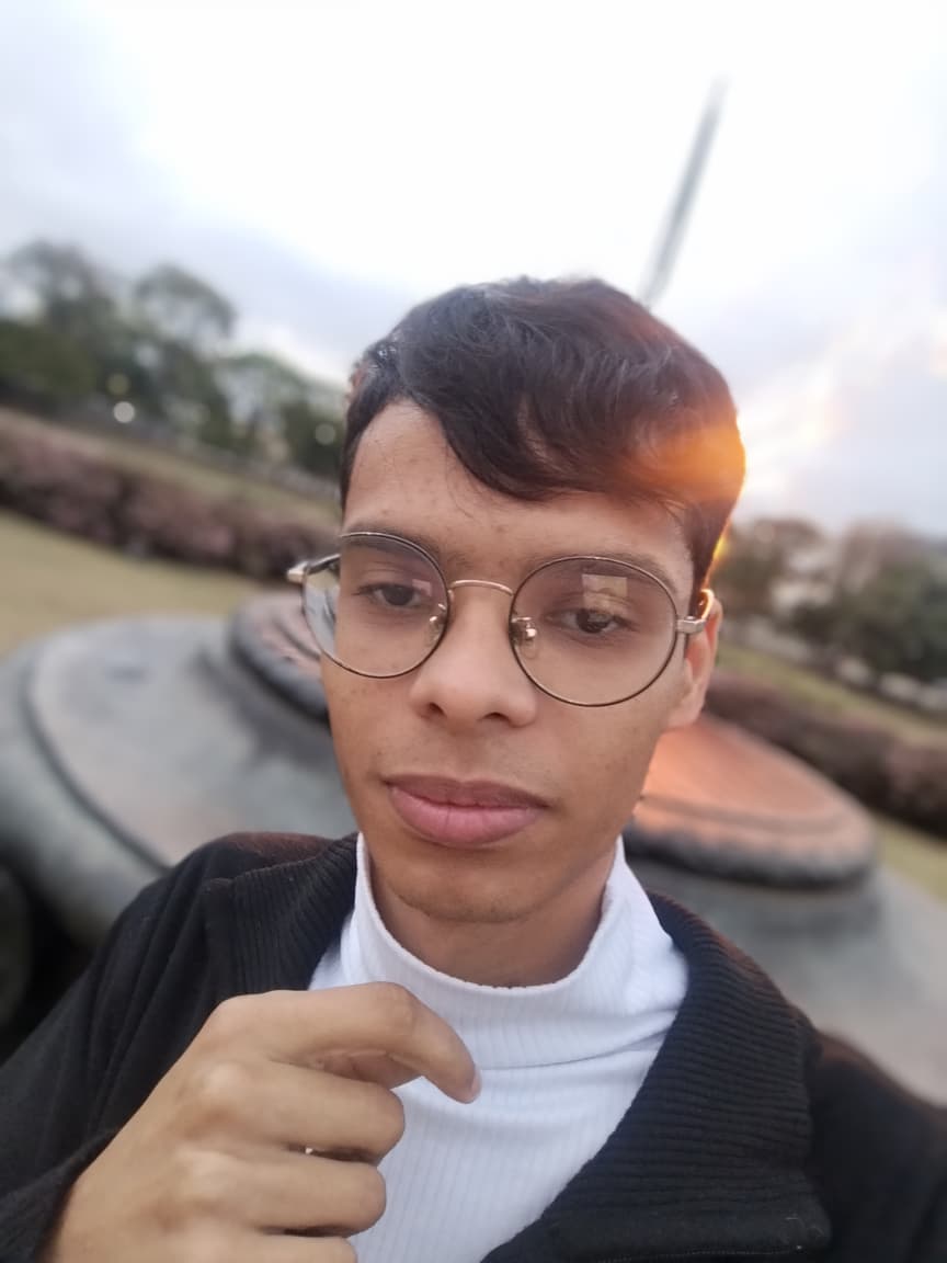 User Lucas profile image