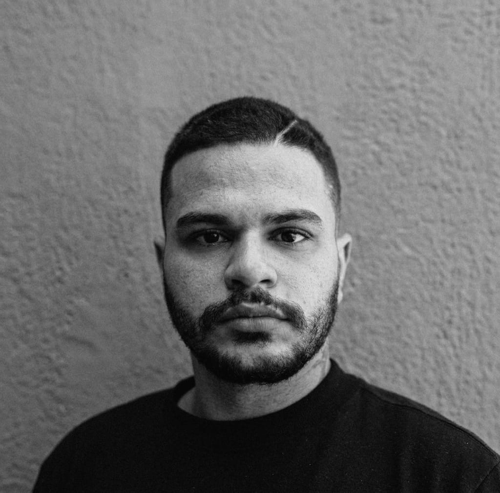 User Felipe profile image