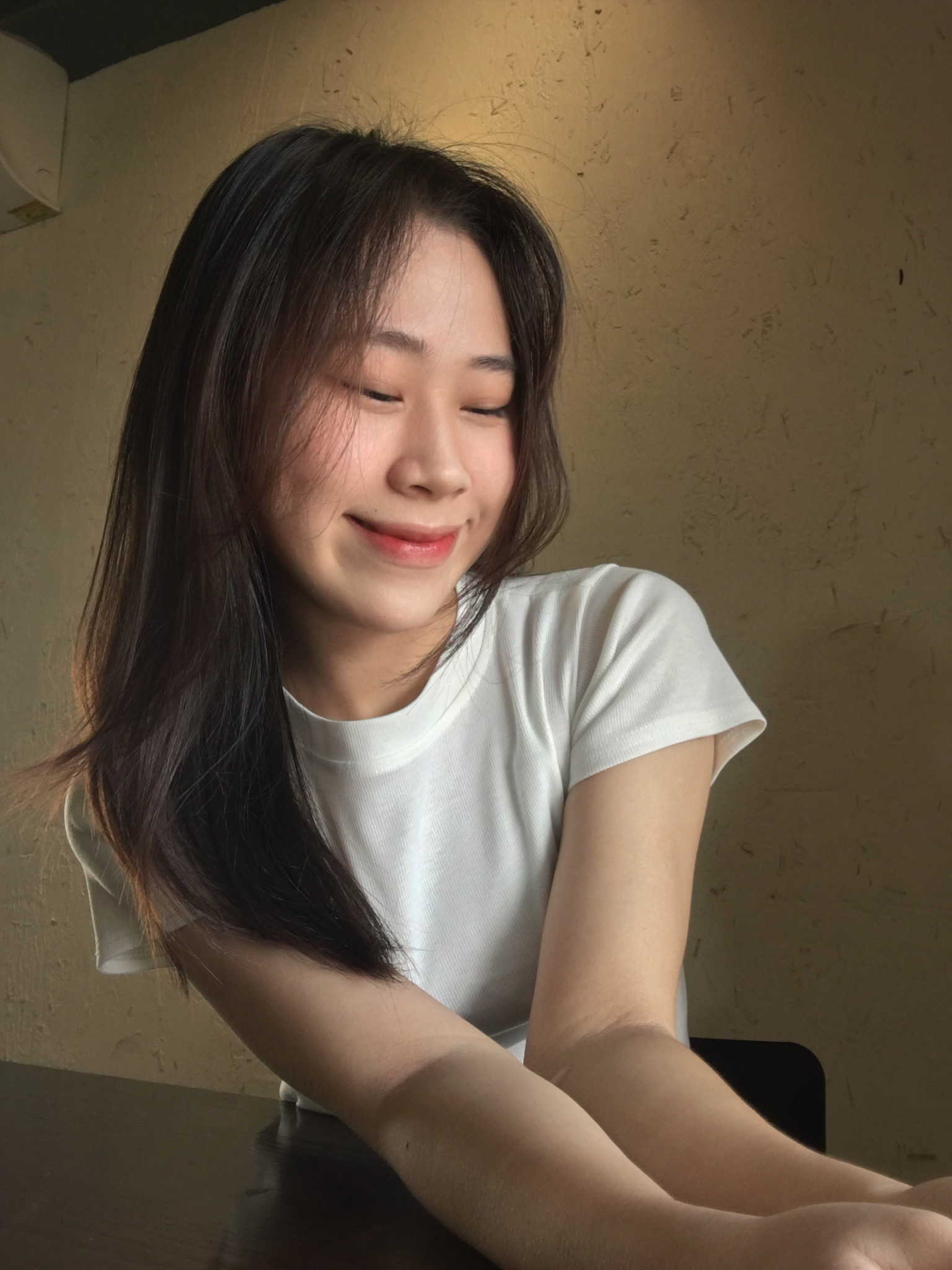 User HUONG TRA profile image