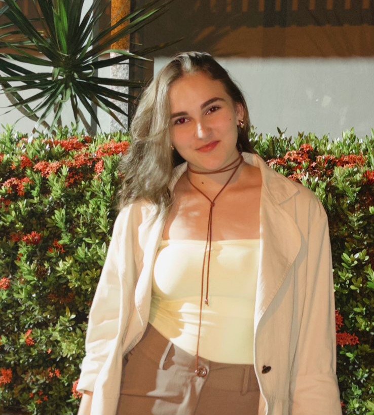 User Manuela profile image