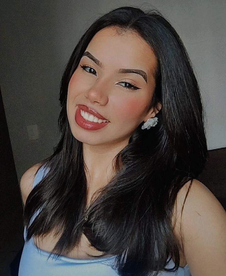 User Maria Eduarda profile image